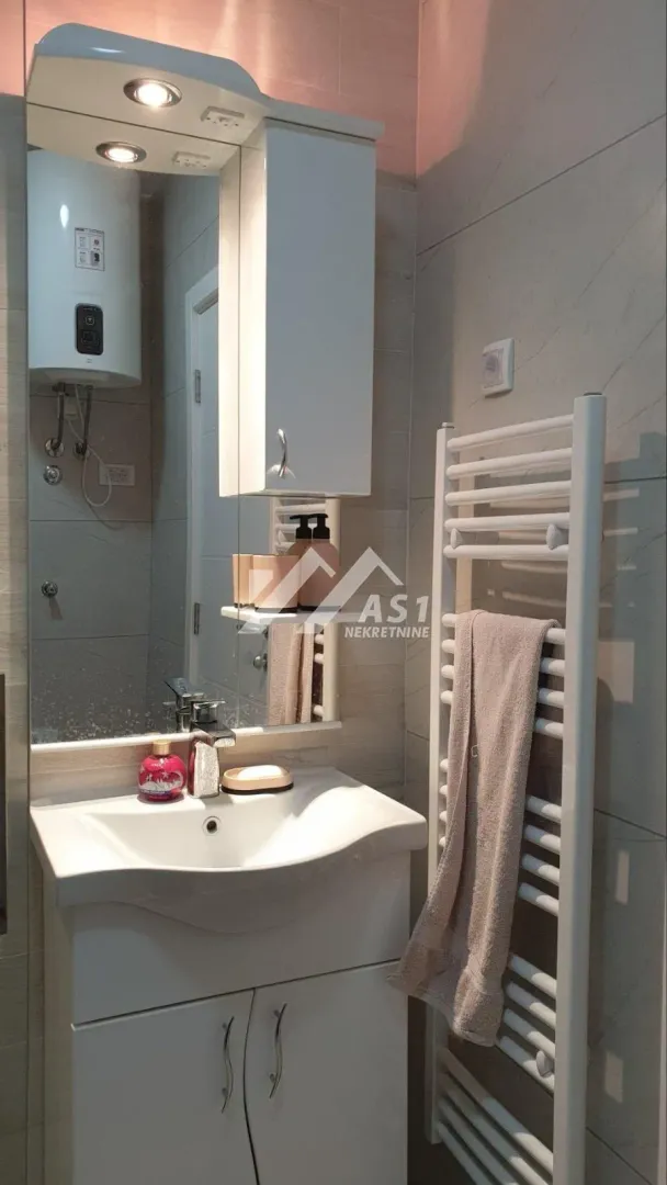 Izdavanje, jednosoban stan, 38m², Telep, Novi Sad Sve Podlokacije