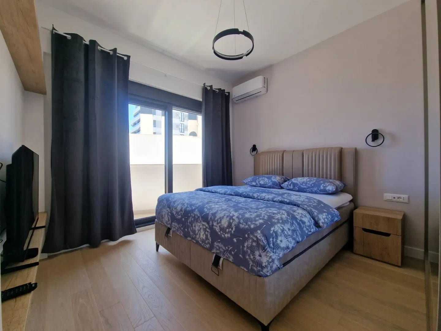 Rent, one bedroom apartment, 42m², Bečići, Budva