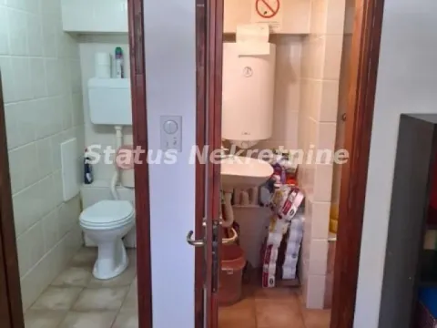 Izdavanje, poslovni prostor, 133m², Bulevar Evrope, Novi Sad Sve Podlokacije - image 5