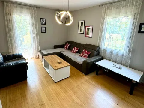 Prodaja, kuća, 150m², Centar, Cetinje - image 3