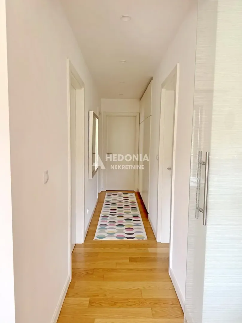 Izdavanje, četvorosoban stan, 117m², Novi Beograd Blok 65, Novi Beograd Sve Podlokacije