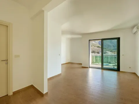 Sale, two bedroom apartment, 63m², Bečići, Budva - image 2