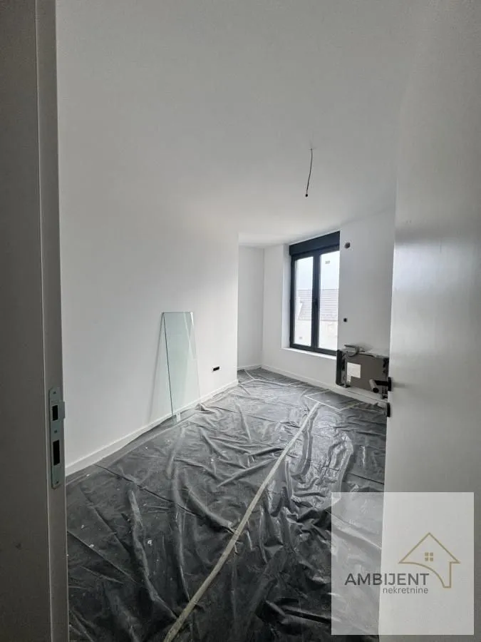 Prodaja, trosoban stan, 85m², Novi Banovci, Stara Pazova