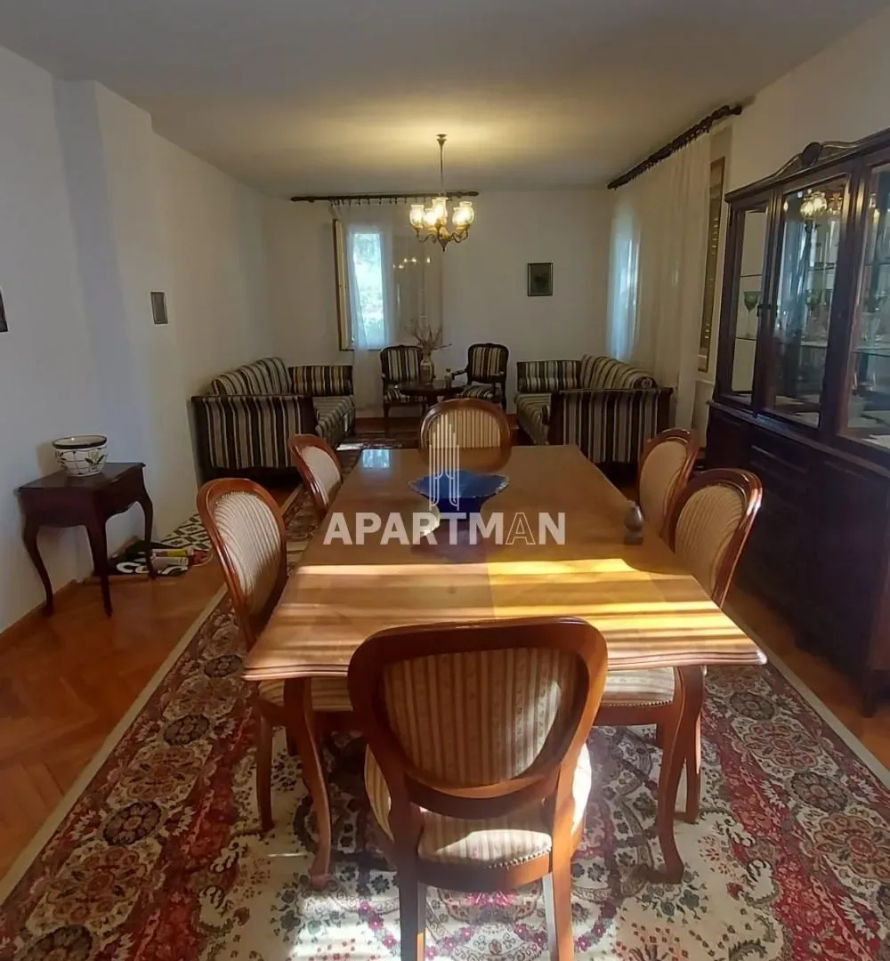 Prodaja, kuća, 320m², Sremčica, Beograd