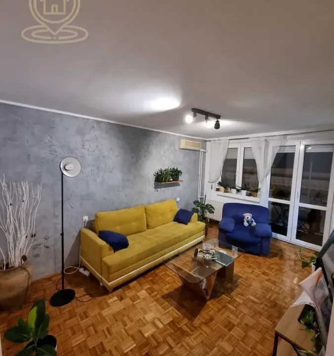 Prodaja, dvosoban stan, 52m², Centar, Novi Sad