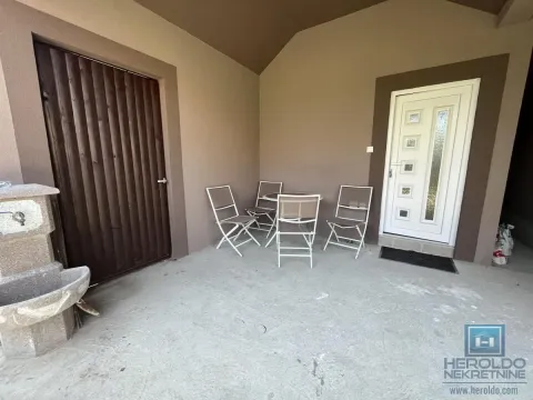 Sale, house, 400m², Tavrića obori, Jagodina - image 4