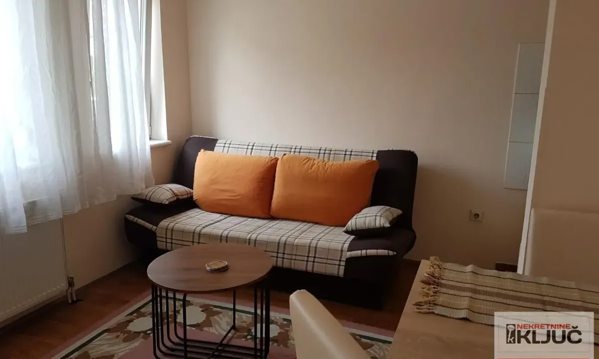 Izdavanje, garsonjera, 24m², Grbavica, Novi Sad Sve Podlokacije