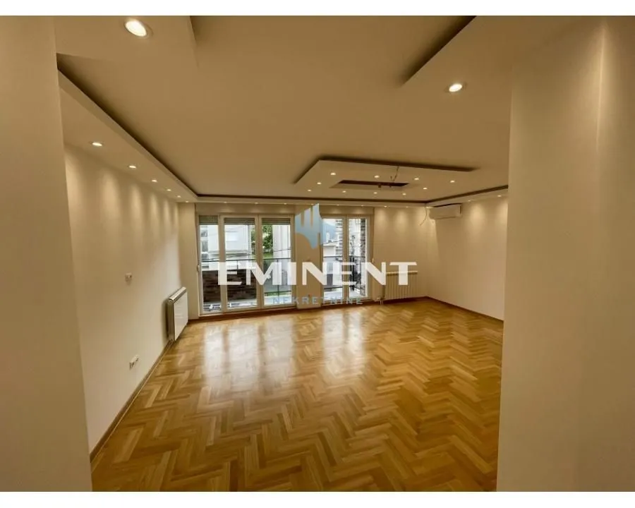 Prodaja, četvorosoban stan, 119m², Čukarica, Beograd