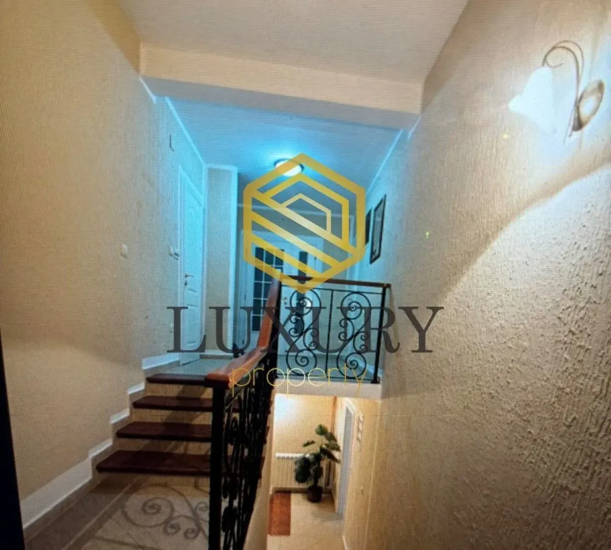 Rent, house, 200m², Donja Gorica, Podgorica