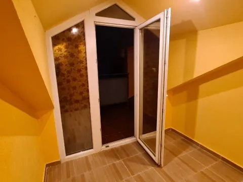 Izdavanje, trosoban stan, 110m², Podgorica, Crna Gora - image 13