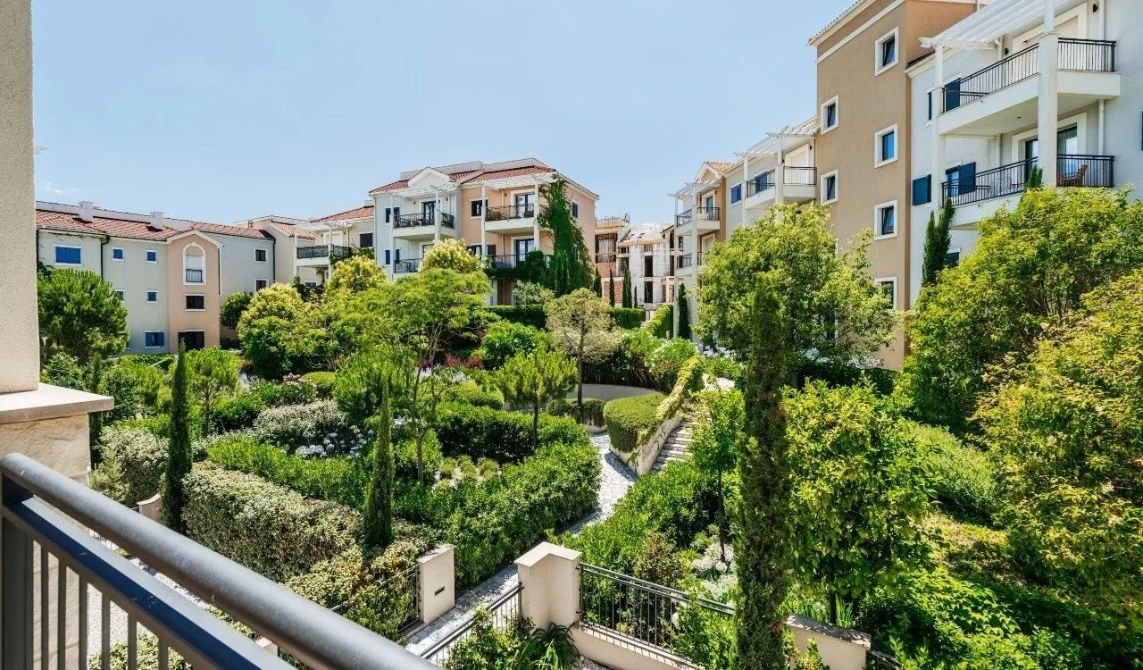 Prodaja, jednosoban stan, 71m², Luštica Bay, Tivat