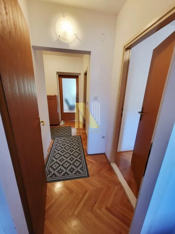 Prodaja, dvosoban stan, 67m², Novo naselje, Novi Sad