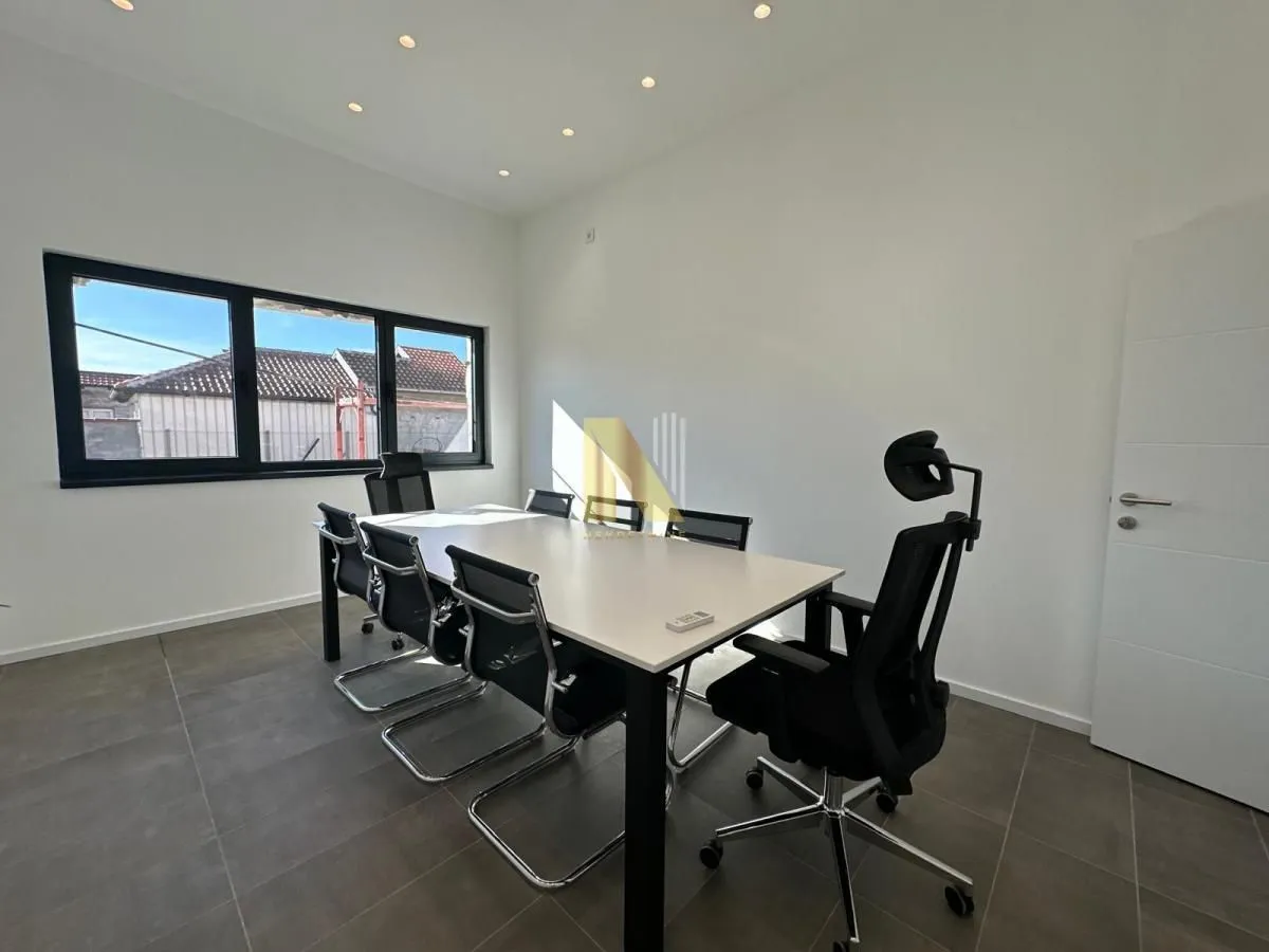 Rent, office space, 100m², Sajlovo, Novi Sad Sve Podlokacije