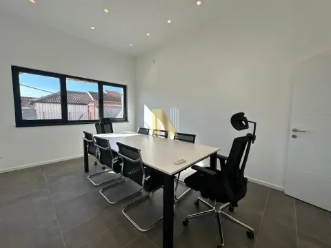 Rent, office space, 100m², Sajlovo, Novi Sad Sve Podlokacije - image 2