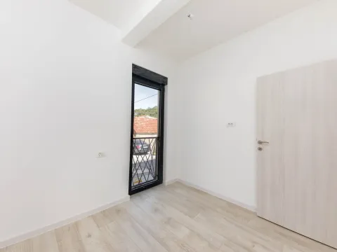 Prodaja, trosoban stan, 82m², Tivat, Crna Gora - image 15
