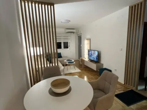 Izdavanje, jednosoban stan, 42m², Central Point, Podgorica - image 5