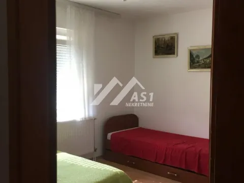 Prodaja, kuća, 250m², Paragovo, Petrovaradin - image 7