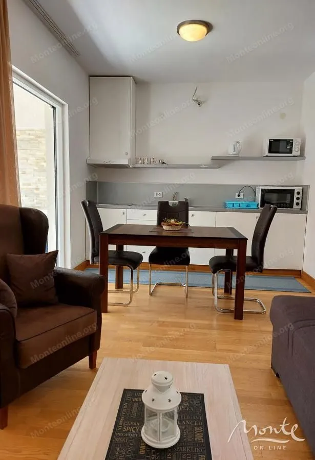 Sale, office space, 950m², Bečići, Budva