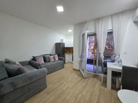 Sale, studio apartment, 30m², Budva, Crna Gora - image 1