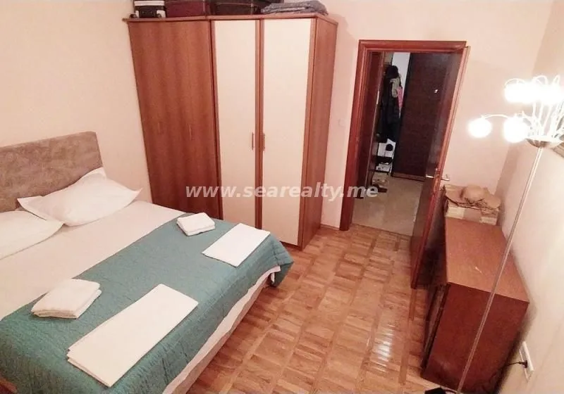 Sale, two bedroom apartment, 95m², Sveti Stefan, Budva