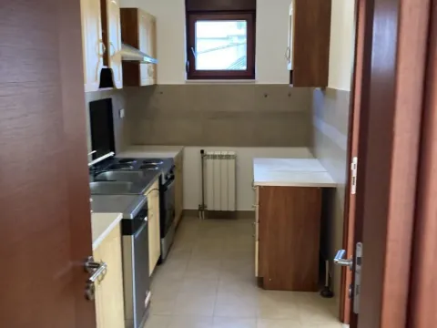 Izdavanje, trosoban stan, 120m², Savski Venac, Beograd - image 3