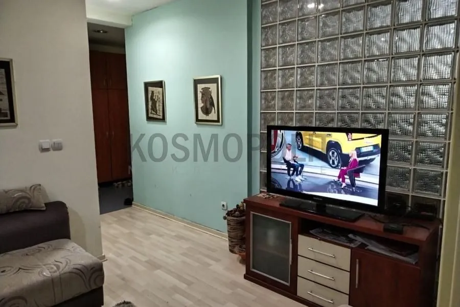 Prodaja, stan, 82m², Kneževac, Beograd