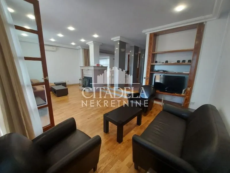 Rent, house, 400m², Savski Venac, Beograd