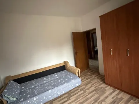 Izdavanje, kuća, 90m², Spuž, Danilovgrad - image 13