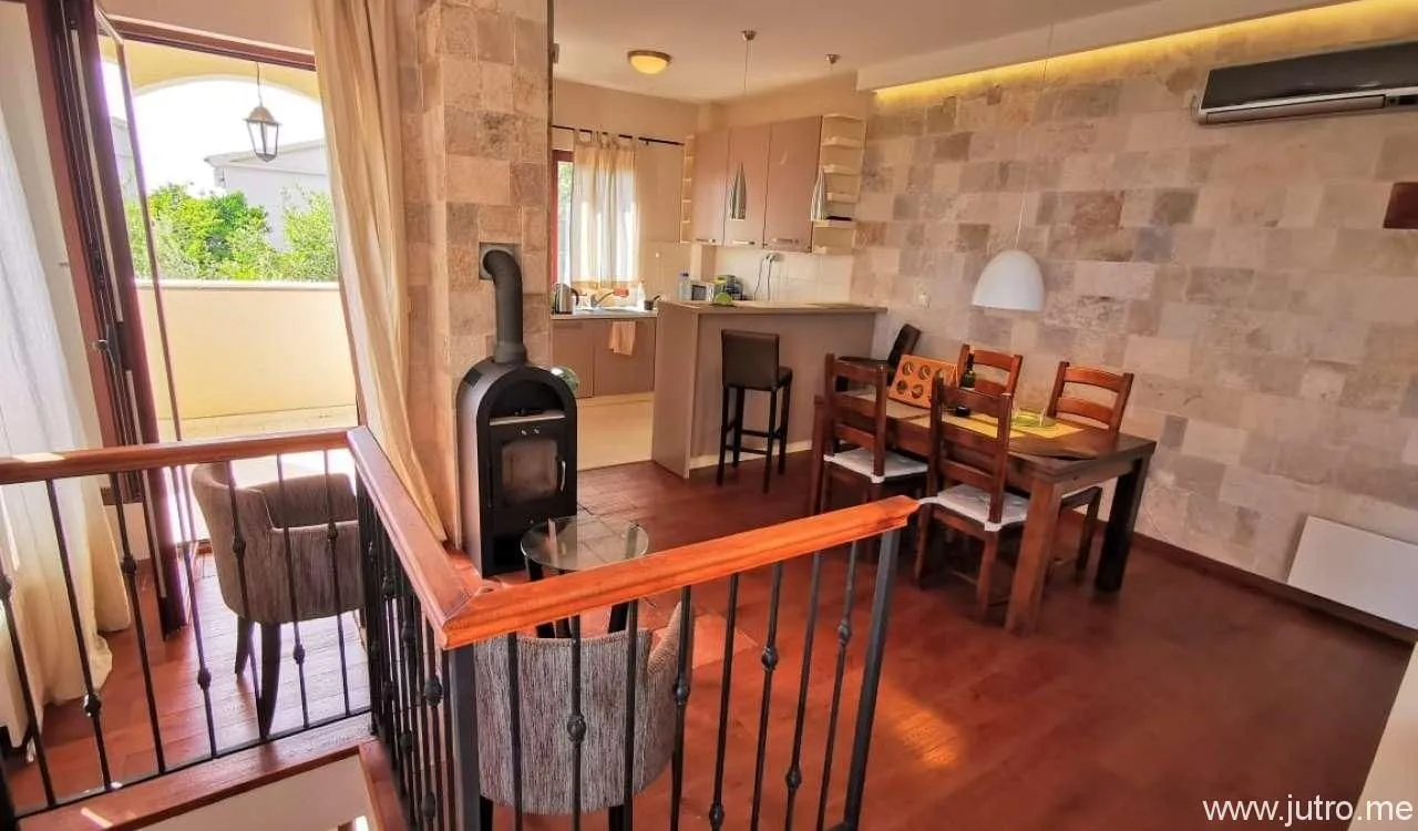Sale, house, 93m², Rijeka Reževići, Budva