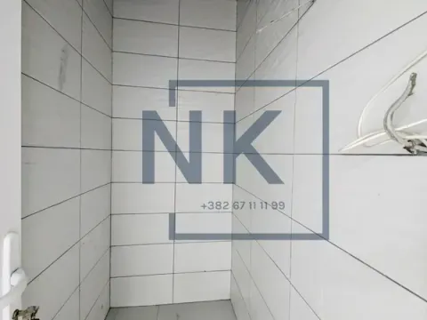 Izdavanje, poslovni prostor, 115m², Stari Aerodrom, Podgorica - image 12