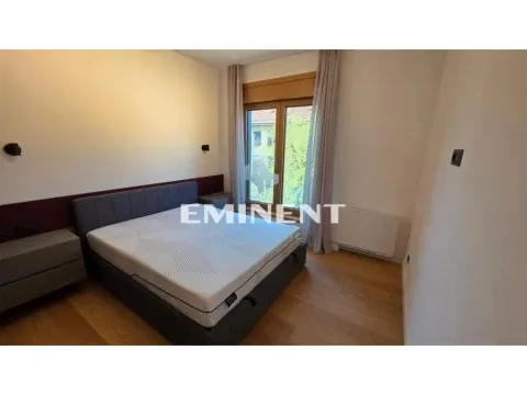 Rent, two bedroom apartment, 66m², Savski Venac, Beograd - image 8