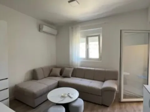 Izdavanje, stan, 30m², Bar, Crna Gora - image 4
