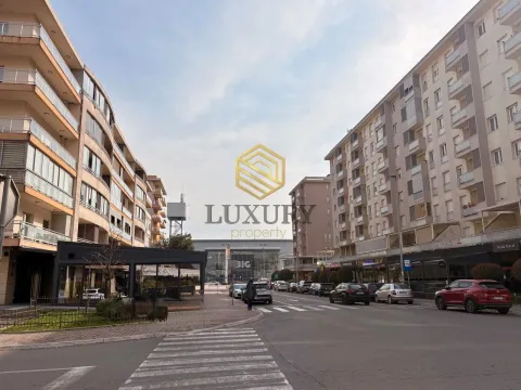 Rent, office space, 33m², City Kvart, Podgorica - image 2