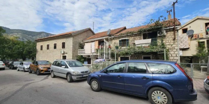 Sale, house, 74m², Centar, Kotor
