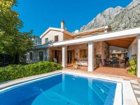 Prodaja, kuća, 305m², Orahovac, Kotor - image 8