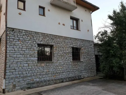 Sale, house, 240m², Pljevlja, Crna Gora - image 2