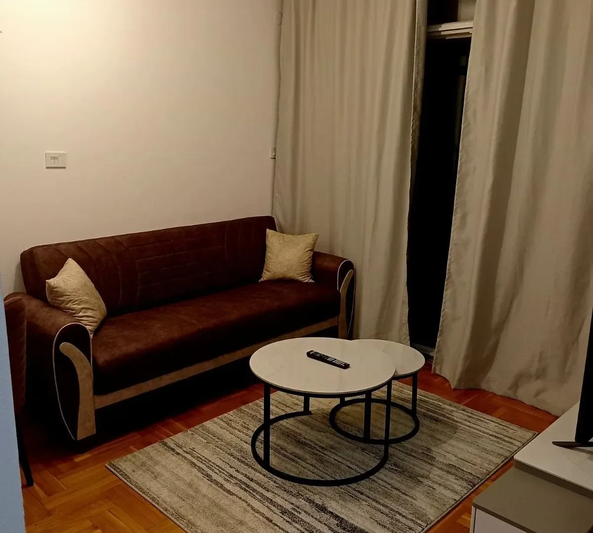 Izdavanje, jednosoban stan, 35m², City Kvart, Podgorica