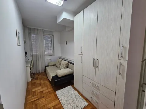 Izdavanje, jednosoban stan, 42m², Centar, Niš - image 8