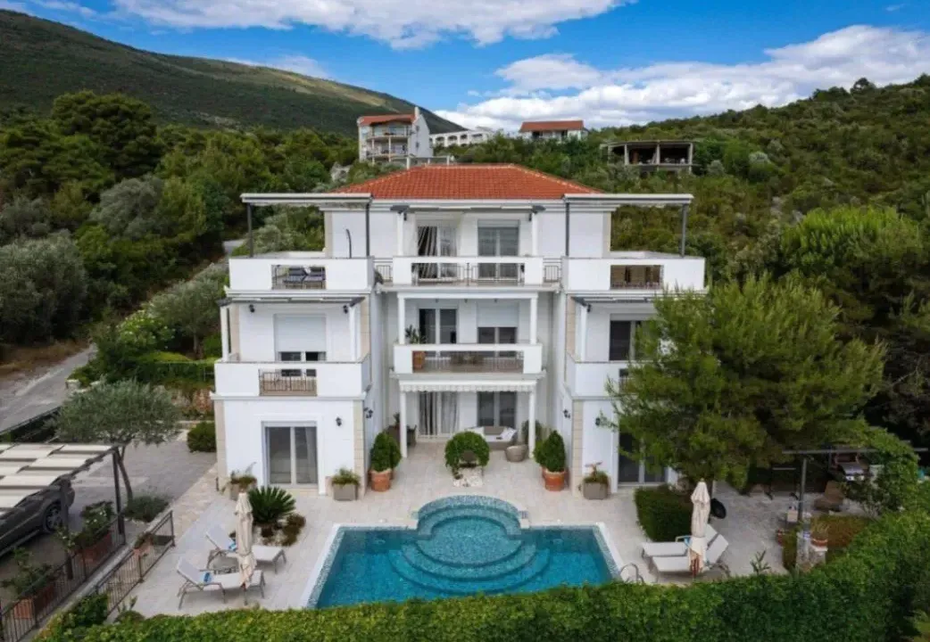 Sale, house, 357m², Žanjice, Herceg Novi
