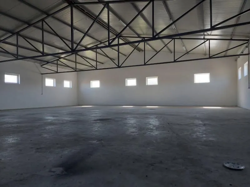 Rent, office space, 1500m², Batajnica, Beograd