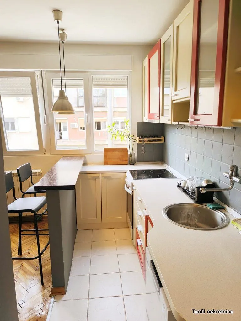 Rent, two bedroom apartment, 38m², Stari Grad, Beograd