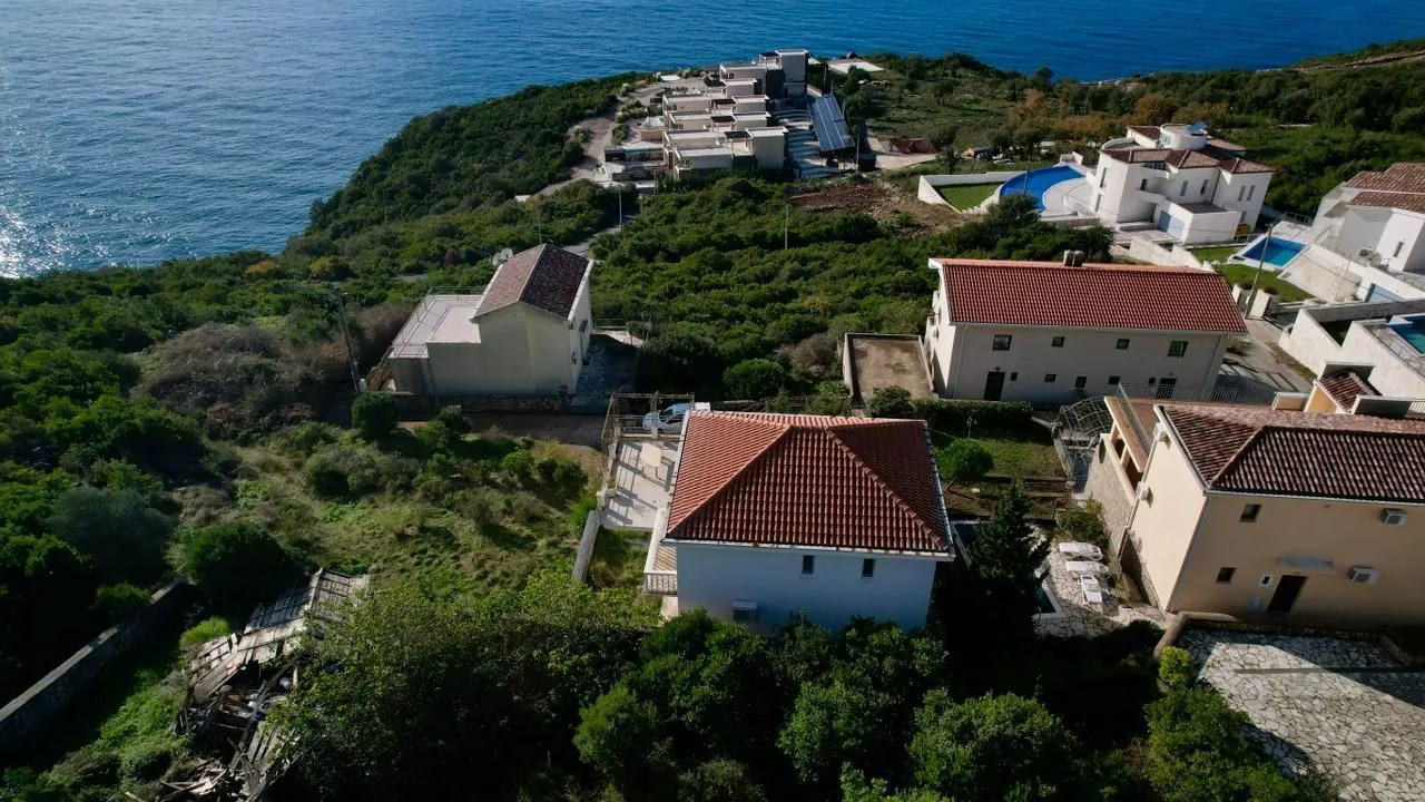 Sale, house, 160m², Krimovica, Kotor