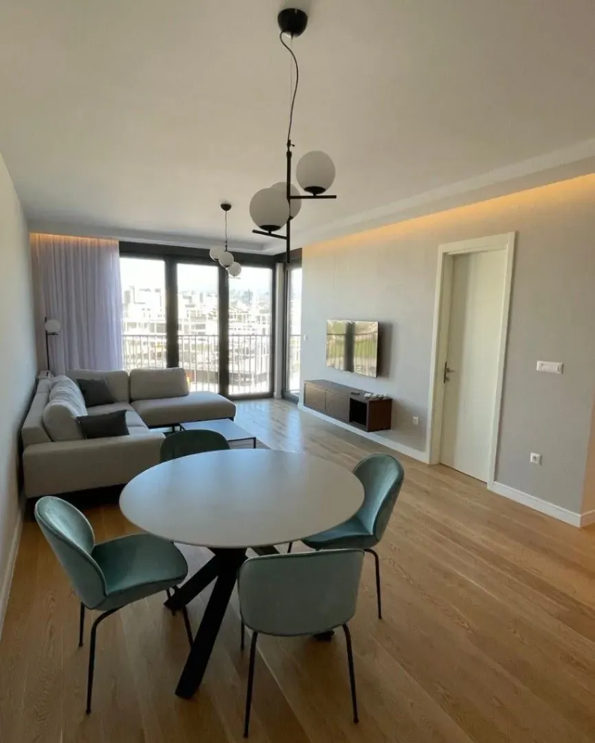 Izdavanje, jednosoban stan, 56m², Preko Morače, Podgorica