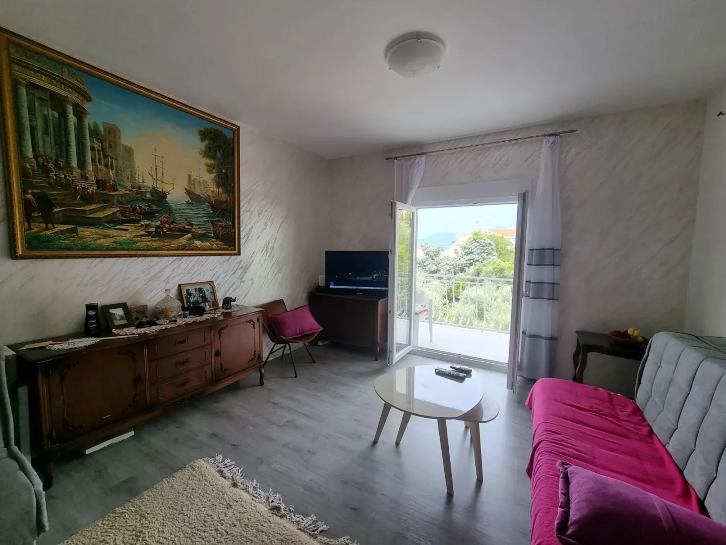 Rent, two bedroom apartment, 120m², Sveti Stefan, Budva
