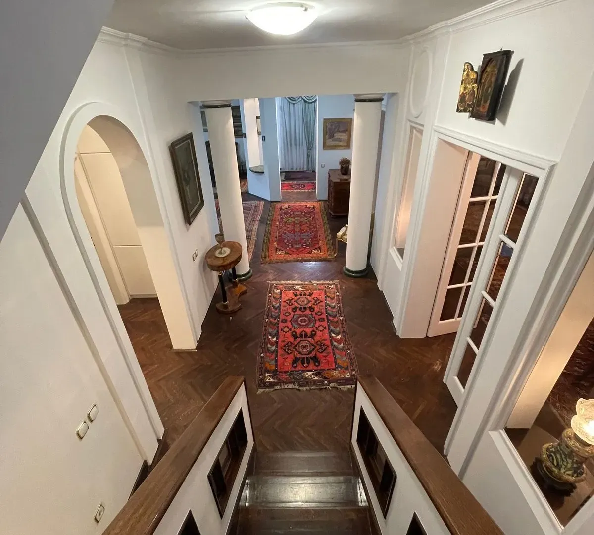 Izdavanje, kuća, 300m², Vračar Sve Podlokacije, Beograd