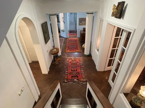 Izdavanje, kuća, 300m², Vračar Sve Podlokacije, Beograd - image 11