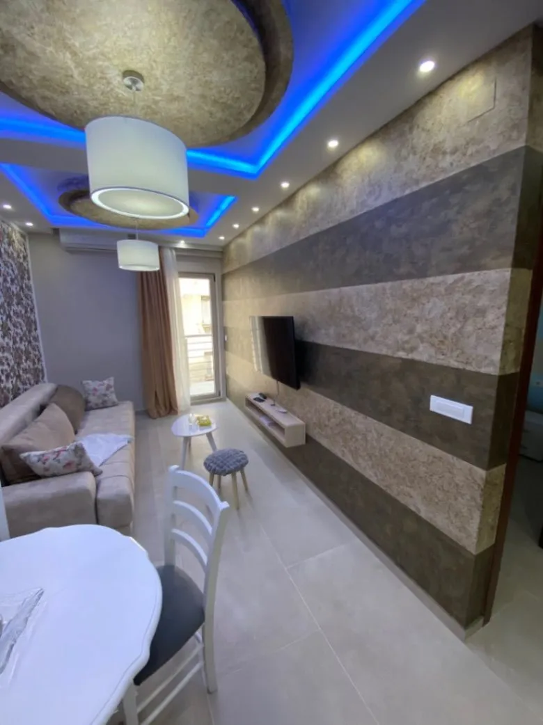 Rent, one bedroom apartment, 50m², Bulevar, Budva