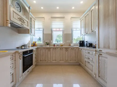 Prodaja, kuća, 277m², Radovići, Tivat - image 13