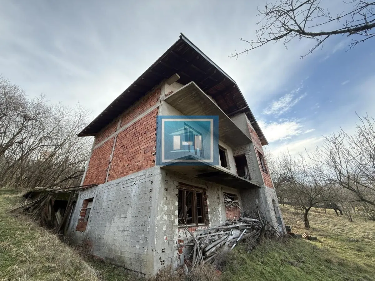 Prodaja, kuća, 230m², Đurđevo brdo, Jagodina