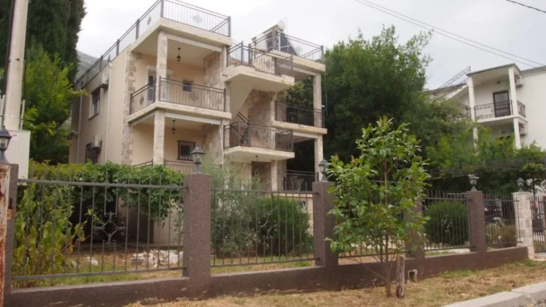 Sale, house, 180m², Sutomore, Bar